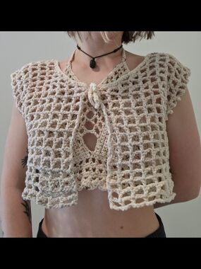 Handmade cream crochet crop top 🤍✨